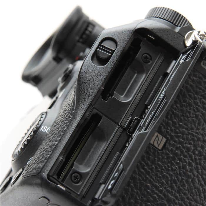 中古)SONY (ソニー) α7III ズームレンズキット ILCE-7M3K（商品