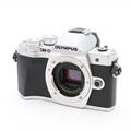 OLYMPUS (オリンパス) OM-D E-M10 Mark III ボディ シルバー OLYMPUS (オリンパス) OM-D E-M10 Mark III ボディ シルバー