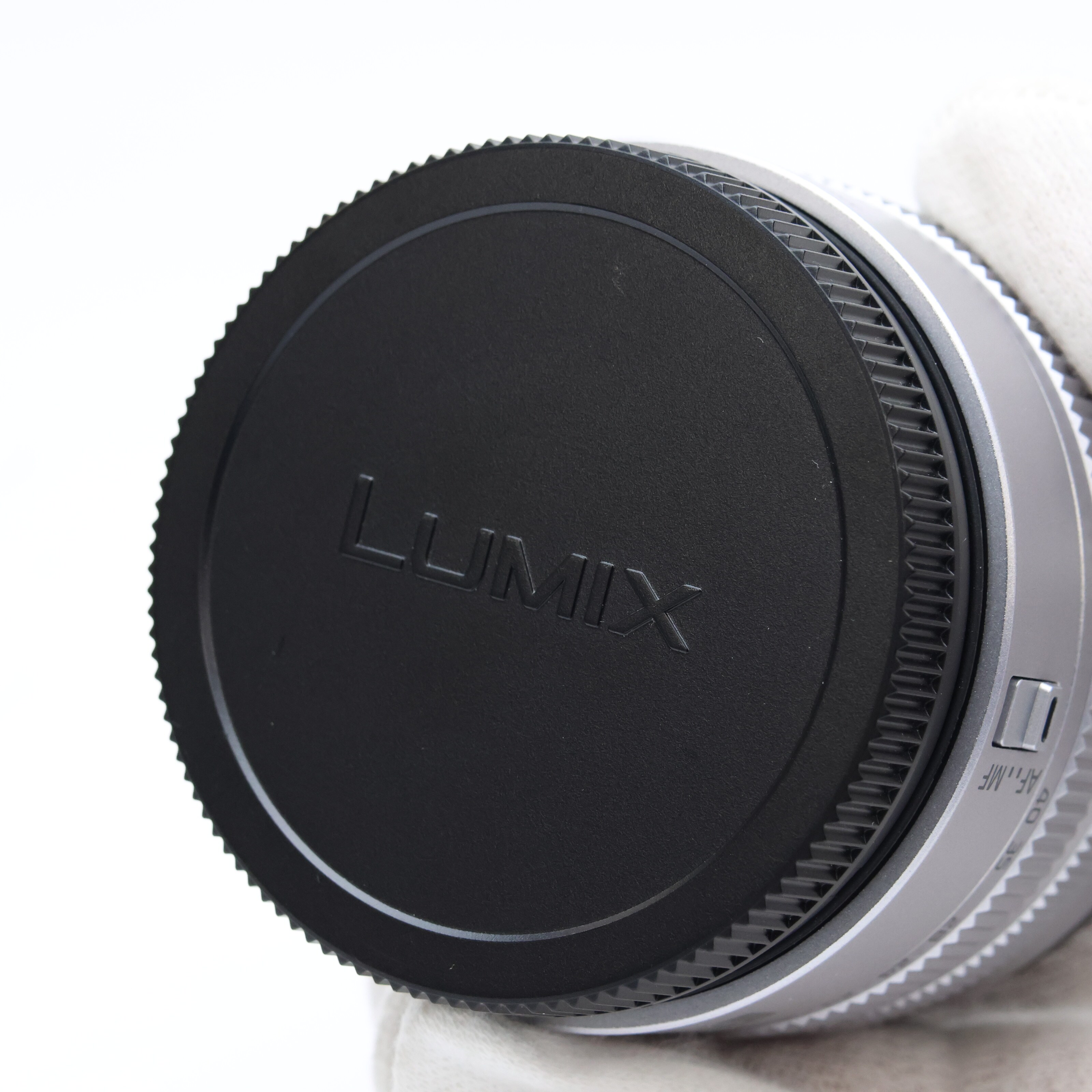 中古)Panasonic (パナソニック) LUMIX S 18-40mm F4.5-6.3 シルバー