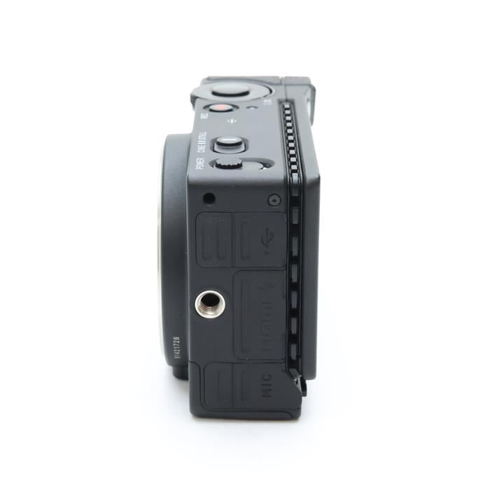 【おまけ付】SIGMA（シグマ）fp ボディ 新品》 SIGMA (シグマ) fp ボディ 【在庫限り（生産完了品