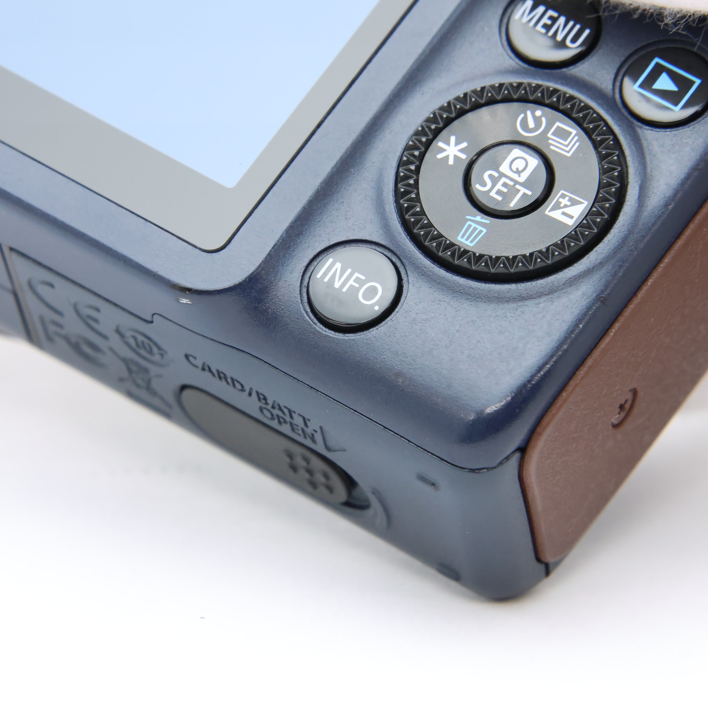 中古)Canon (キヤノン) EOS M2 ボディ ベイブルー（商品ID