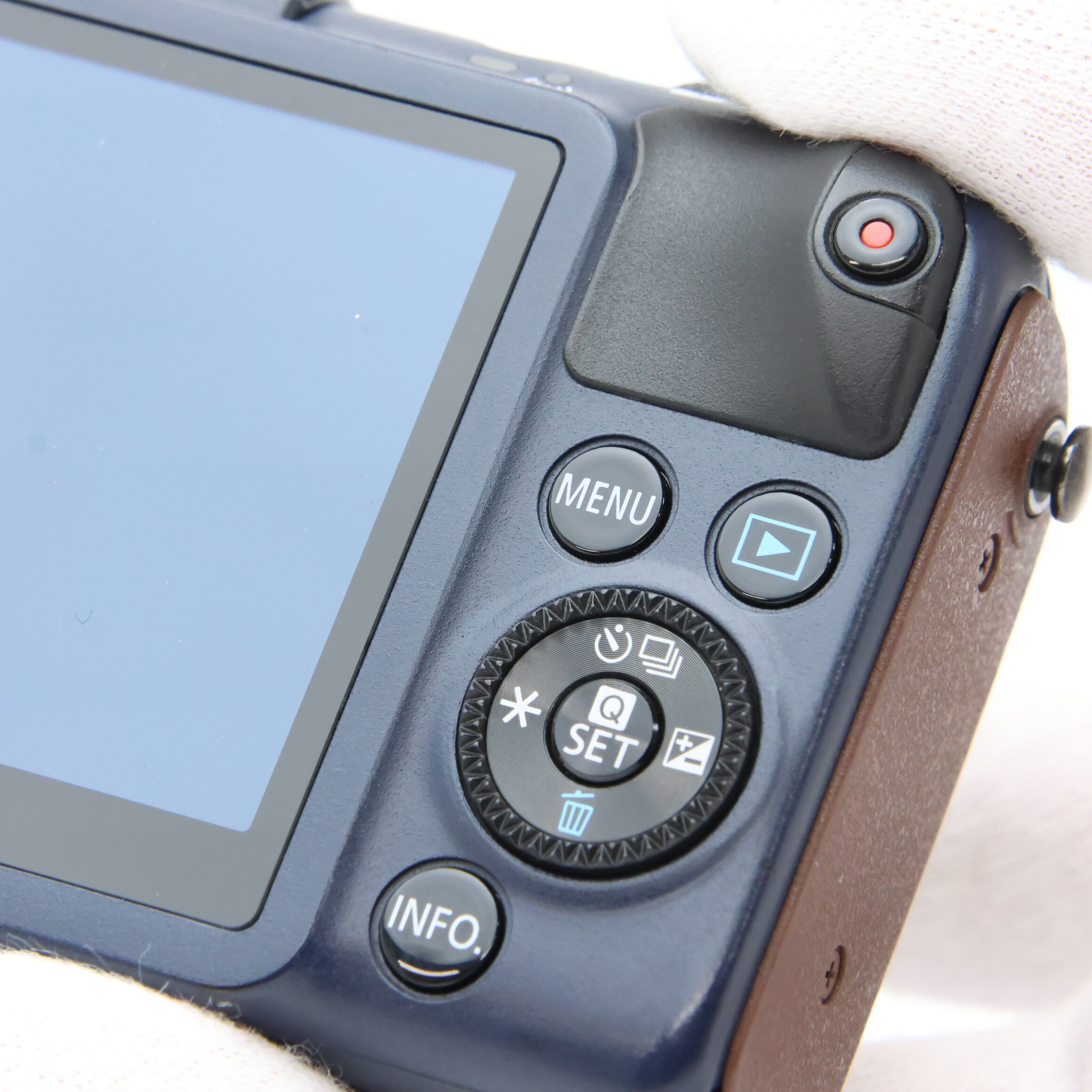 中古)Canon (キヤノン) EOS M2 ボディ ベイブルー（商品ID