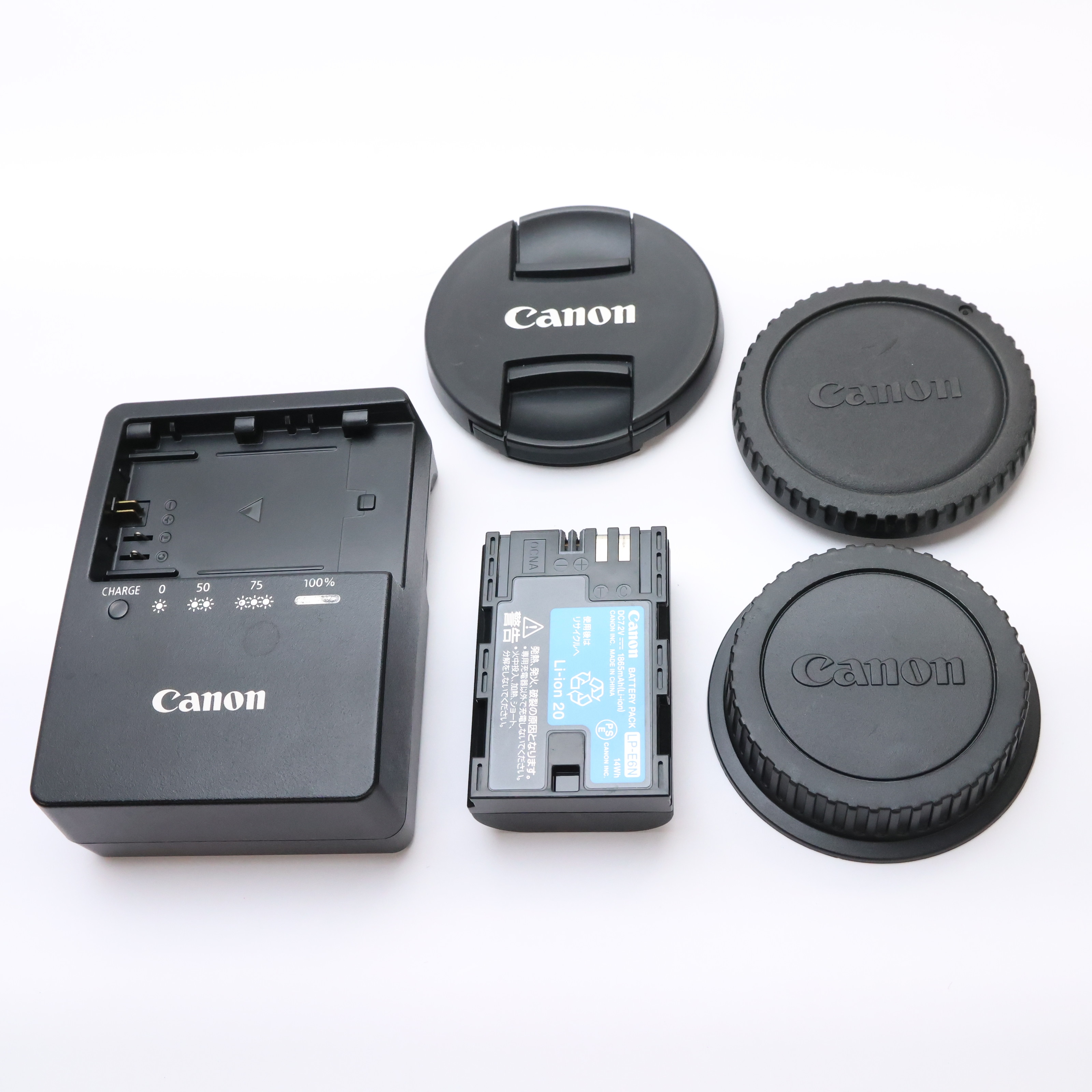 中古)Canon (キヤノン) EOS 80D EF-S18-135 IS USM レンズキット（商品