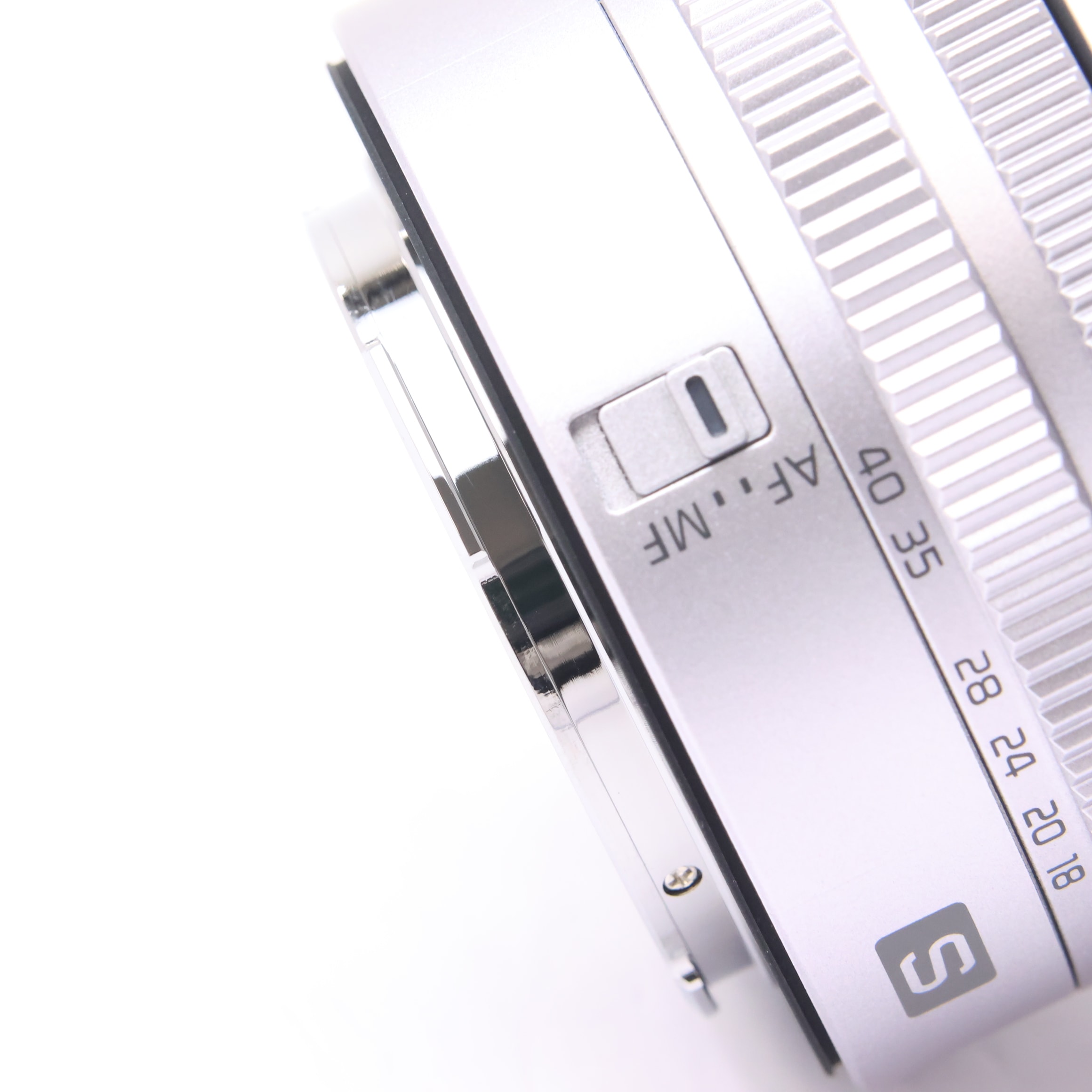 中古)Panasonic (パナソニック) LUMIX S 18-40mm F4.5-6.3 シルバー