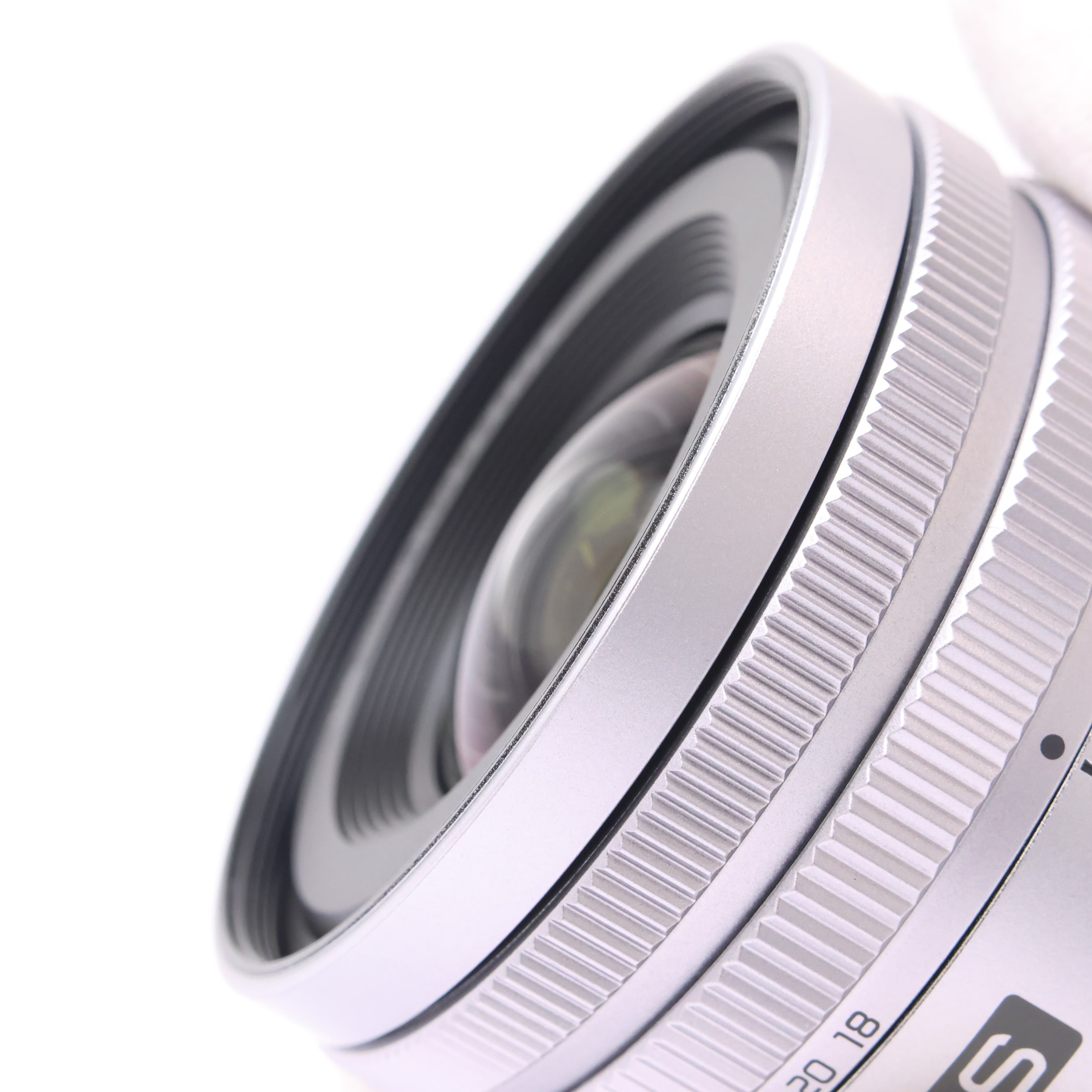 中古)Panasonic (パナソニック) LUMIX S 18-40mm F4.5-6.3 シルバー