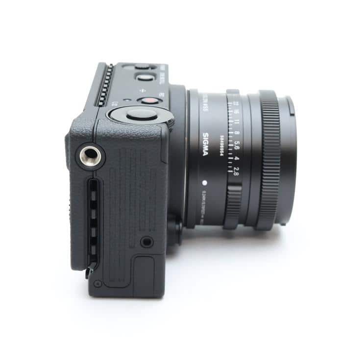 SIGMA - SIGMA fp 45mm F2.8 DG DN レンズキット ACアダプター付 僕には完全に当たりだった、SIGMA fpとキットレンズ。｜記憶カメラ