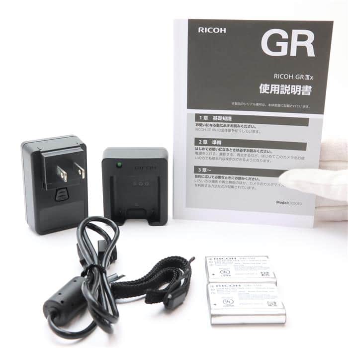 RICHO GR3x 中古品 充電器 予備バッテリー リングキャップ4個付 RICHO GR3x 中古品 充電器 予備バッテリー リングキャップ4個付