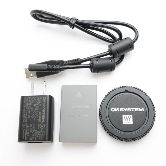 OM SYSTEM OM-5おまけ,美品 ,ストロボ ,純正バッテリー 中古)OM SYSTEM（オーエムシステム） OM-5 ボディ シルバー（商品ID