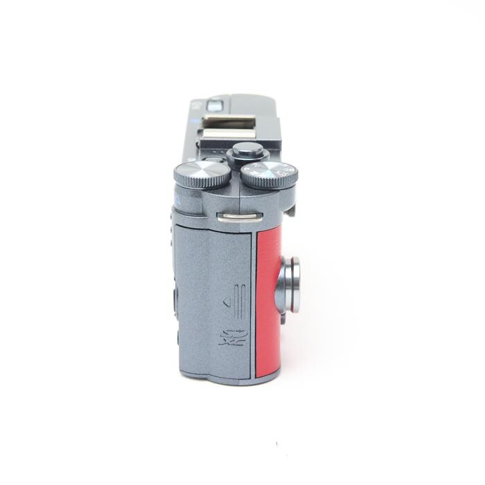 ★極上品★PENTAX Q-S1 ボディ ガンメタル×マインレッド ☆極上品☆PENTAX Q-S1 ボディ ガンメタル×マインレッド の通販