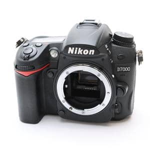 【美品】Nikon D7000 ボディ センサークリーニング済み 一眼レフカメラ D7000 ニコン デジタル一眼 Nikon ダブルズーム 中古 新品SD