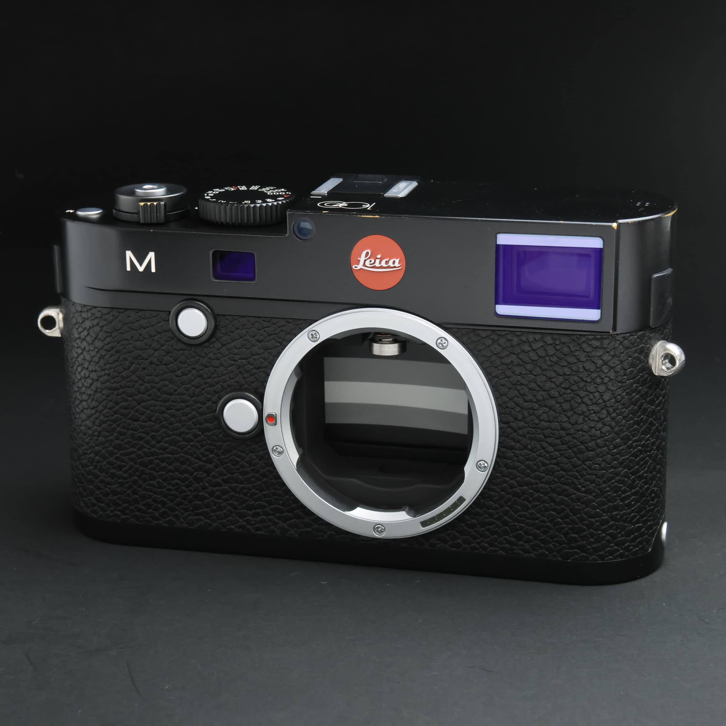 Leica ミラーレス一眼 ライカM ボディ 2400万画素 ブラック 10770 (レンズ別売) Amazon | Leica ミラーレス一眼 ライカM ボディ 2400万画素 ブラック