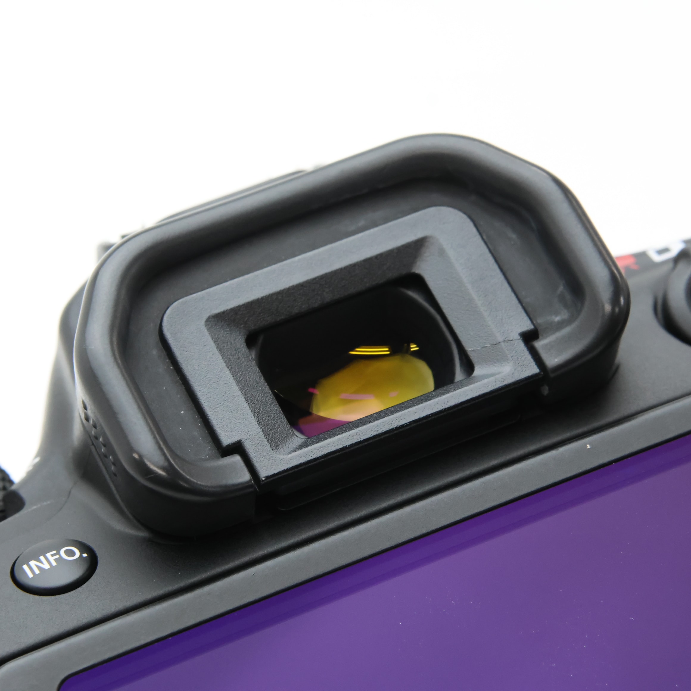 中古)Canon (キヤノン) EOS 70D ダブルズームキット（商品ID