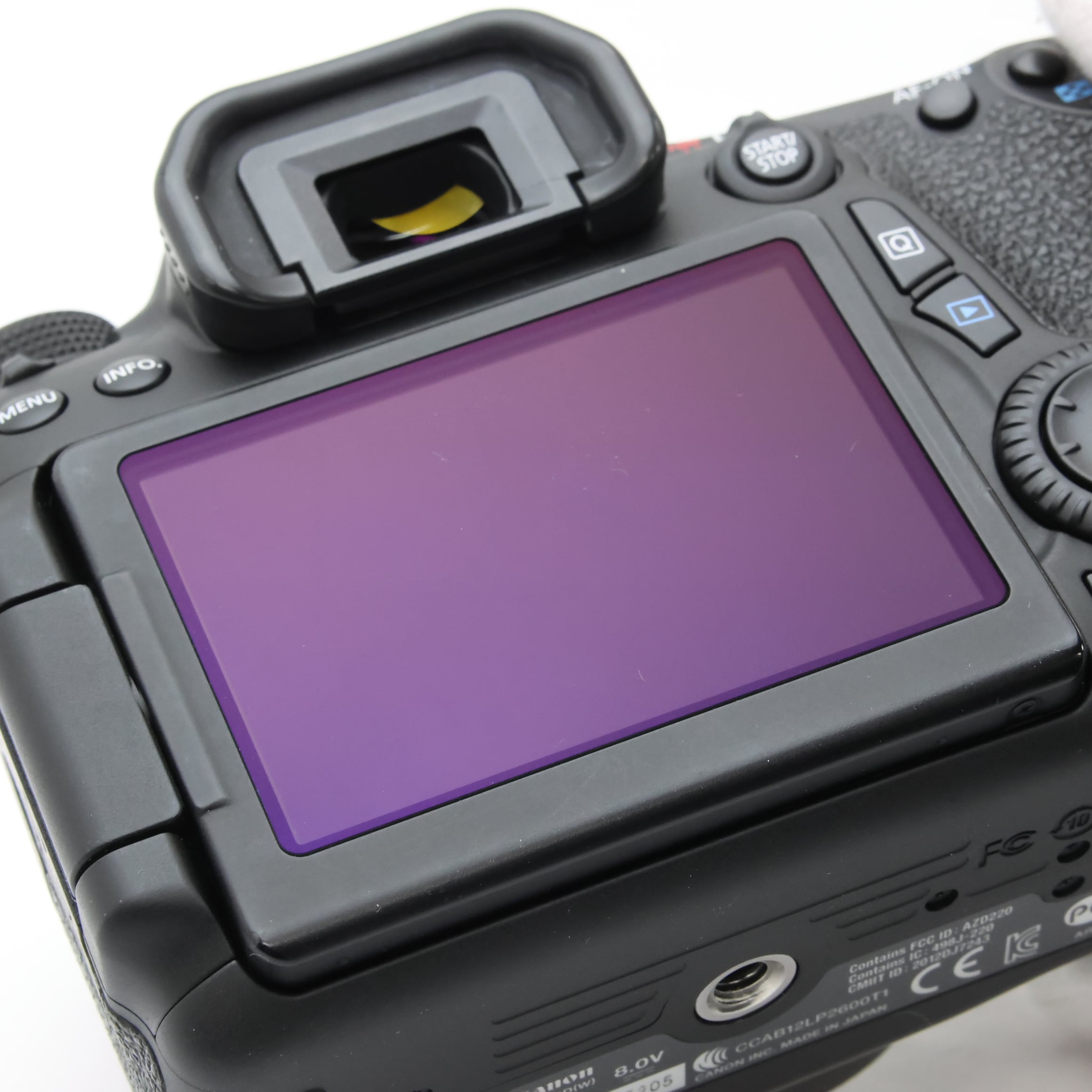 中古)Canon (キヤノン) EOS 70D ダブルズームキット（商品ID