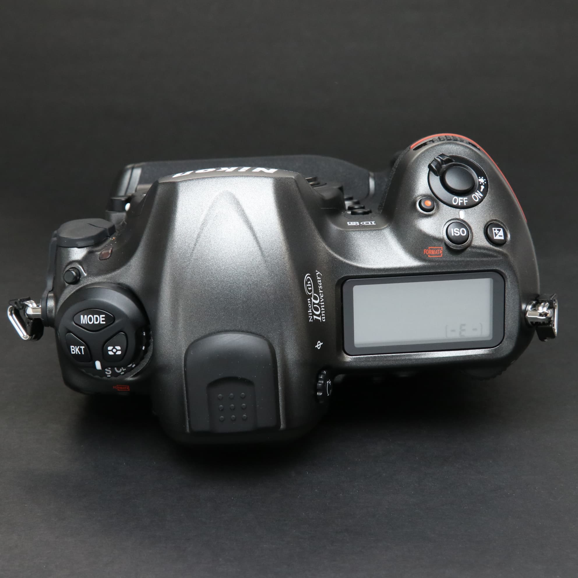 美品　nikonD5 XQDタイプ 中古)Nikon (ニコン) D5 ボディ（XQD-Type） 100周年記念モデル