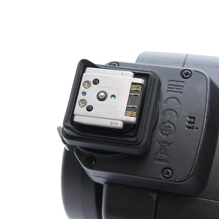 フラッシュ HVL-F60RM2