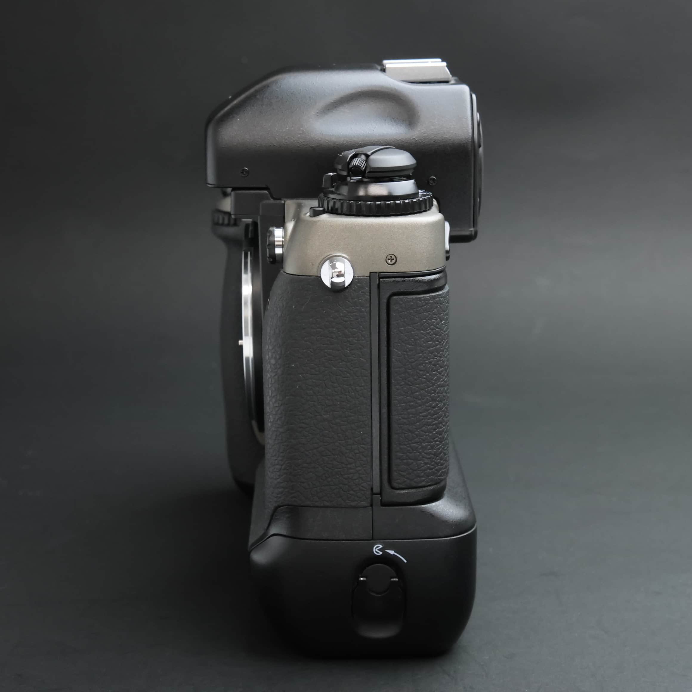 中古)Nikon (ニコン) F5 50th（商品ID：3717020223254）詳細ページ
