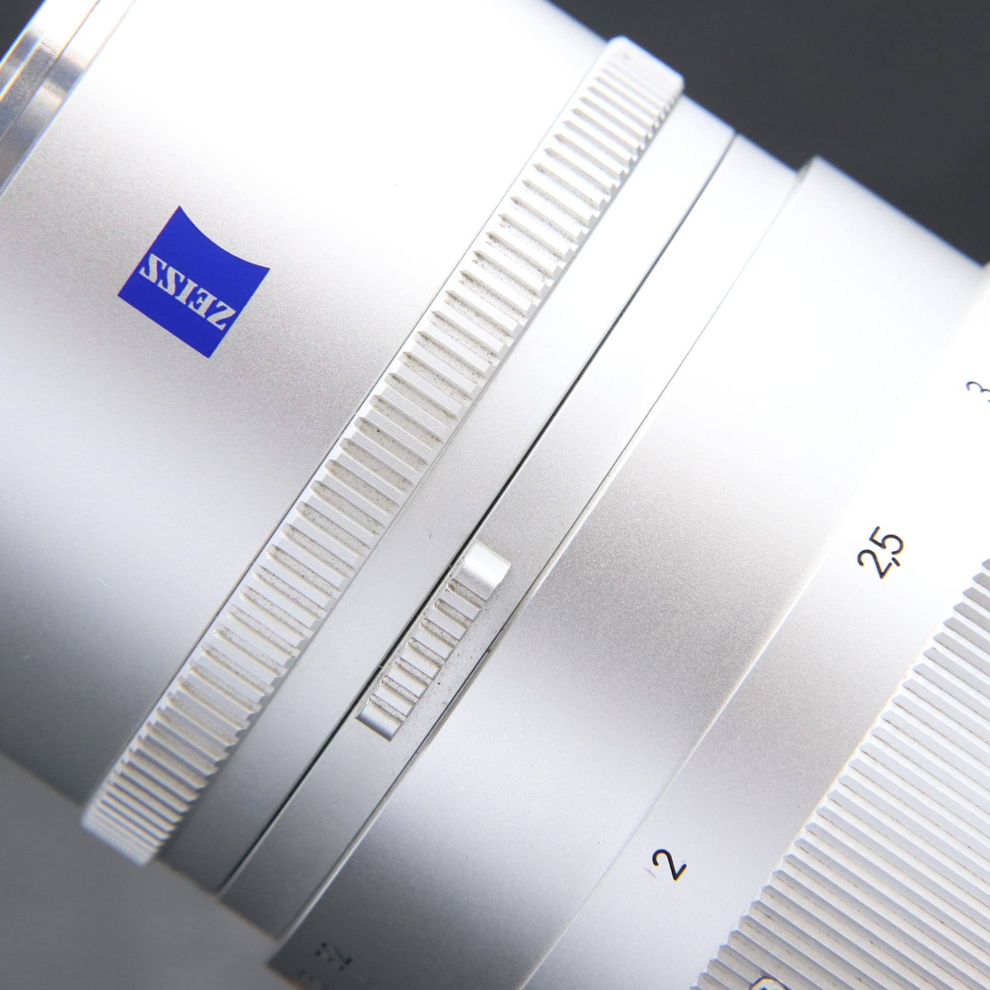 Carl Zeiss カールツァイス　Sonnar 2.8/180 T* Carl Zeiss Sonnar T* 180mm F2.8 (MM) 中古価格比較 - 価格.com
