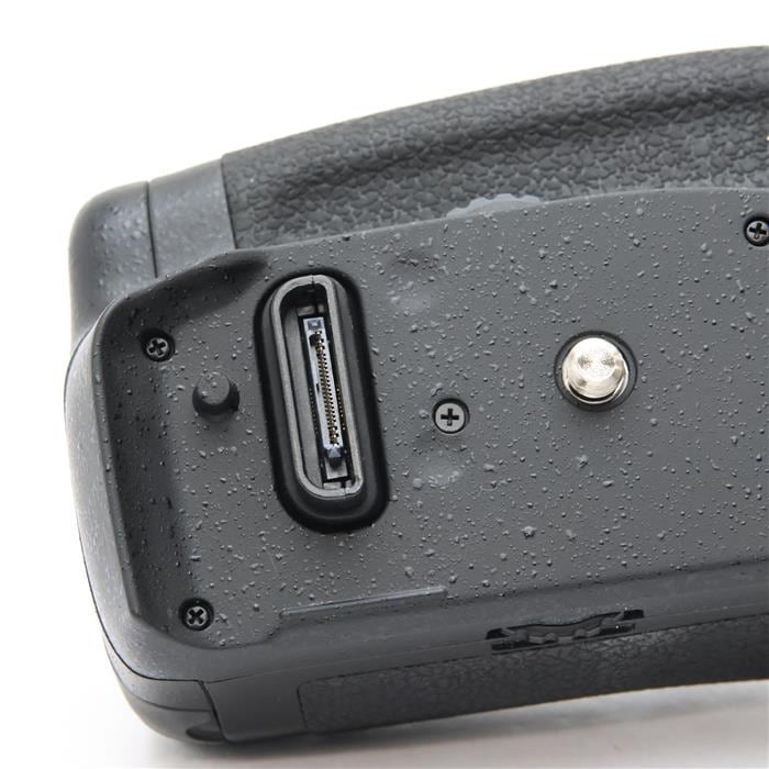 中古)Nikon (ニコン) マルチパワーバッテリーパック MB-D18（商品ID