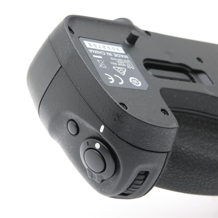 中古)Nikon (ニコン) マルチパワーバッテリーパック MB-D18（商品ID