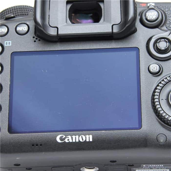 EOS 7D Mark II ボディ