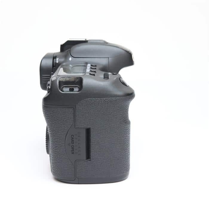 EOS 7D Mark II ボディ
