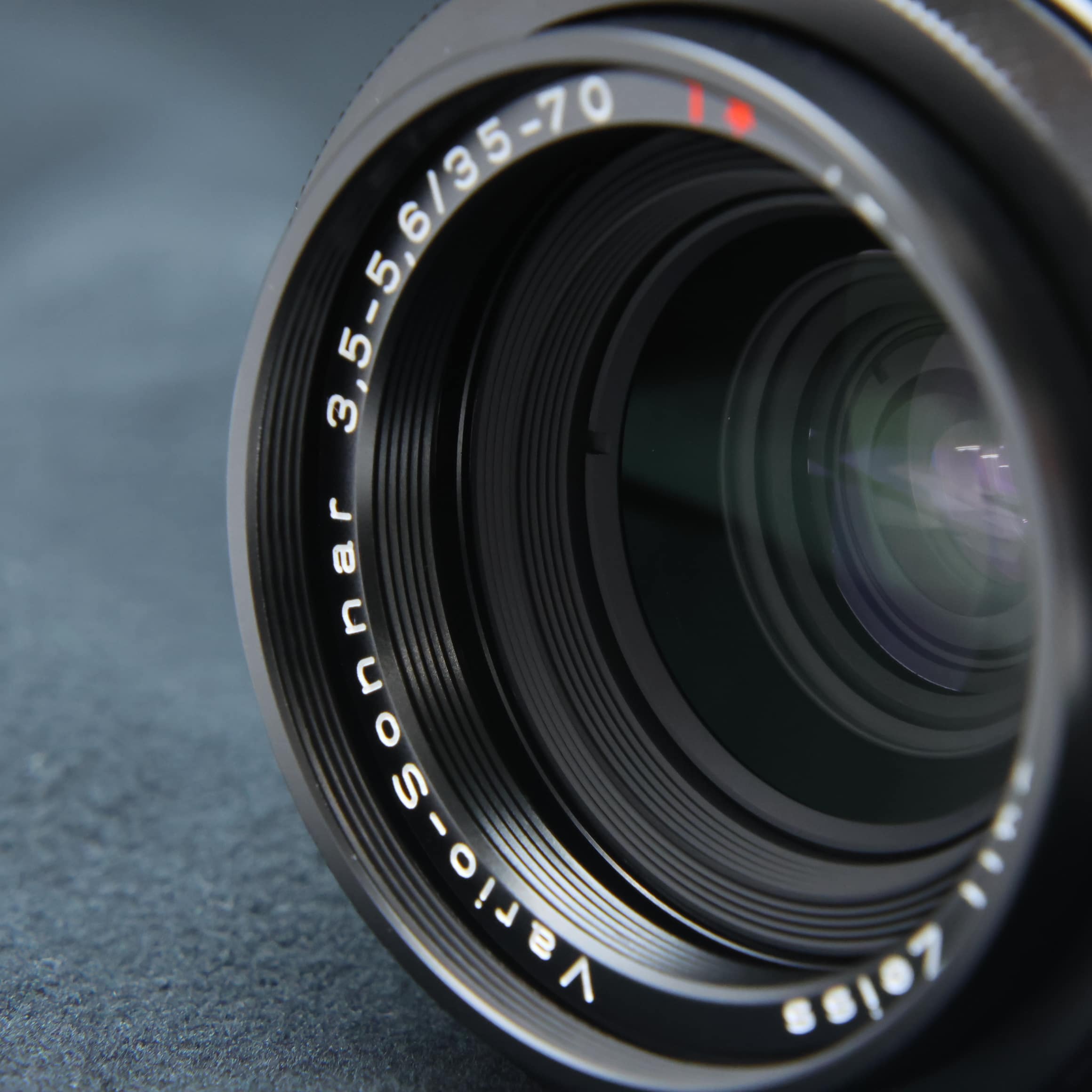 CONTAX Vario-Sonnar 35-70mm 3.5-5.6 ブラック 中古)CONTAX (コンタックス) Vario-Sonnar T*35-70mm F3.5-5.6(G