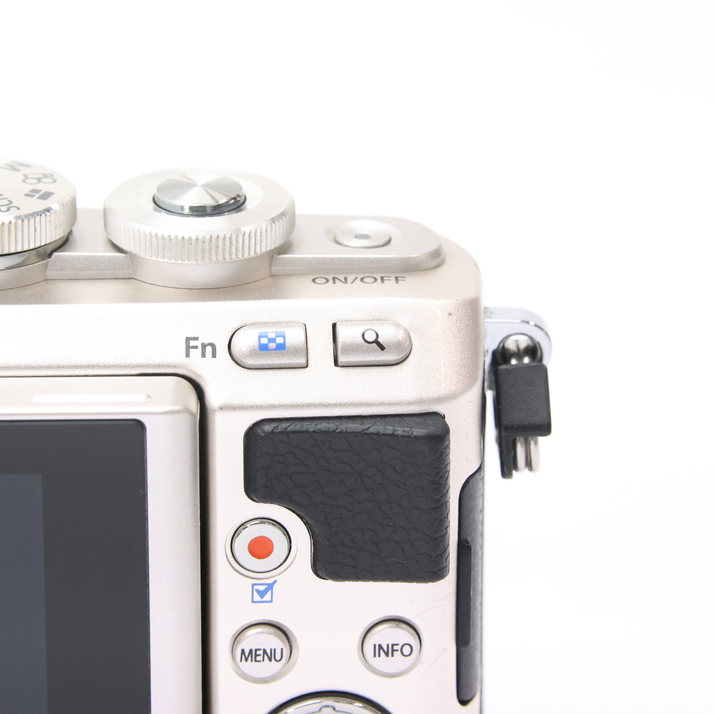 中古)OLYMPUS (オリンパス) PEN Lite E-PL7 ボディ シルバー（商品ID 
