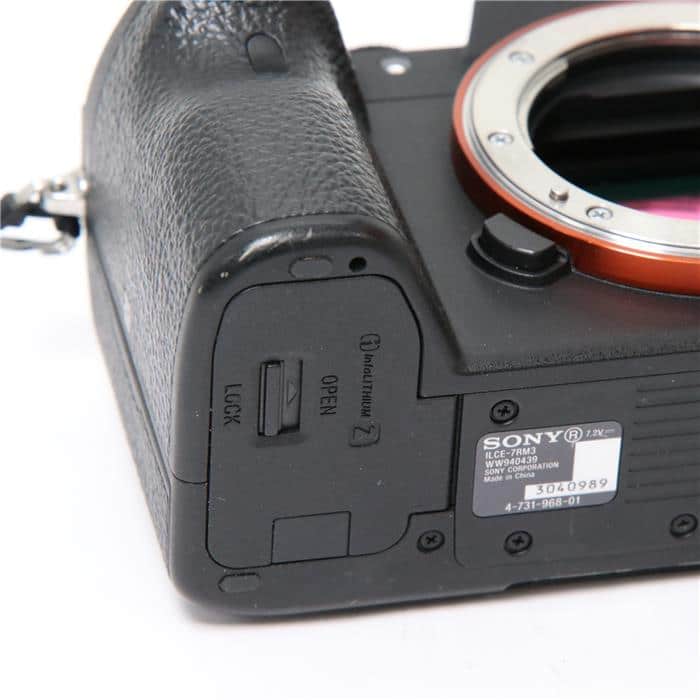 ホットセール 《良品》 SONY α7RIII ボディ ILCE-7RM3 デジタルカメラ fucoa.cl
