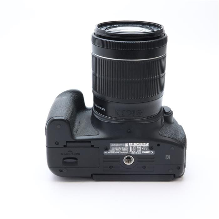 ■ ほぼ新品 ■ キャノン　Canon EOS Kiss X8i レンズキット EOS キヤノン デジタル一眼 CANON Kiss X8i レンズキット 中古