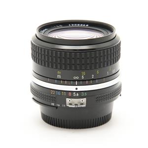 人気絶頂 ☆NIKON ニコン(N2330)F2フォトミック ・・ Ai NIKKOR 人気絶頂 ☆NIKON ニコン(N2330)F2フォトミック ・・ Ai NIKKOR