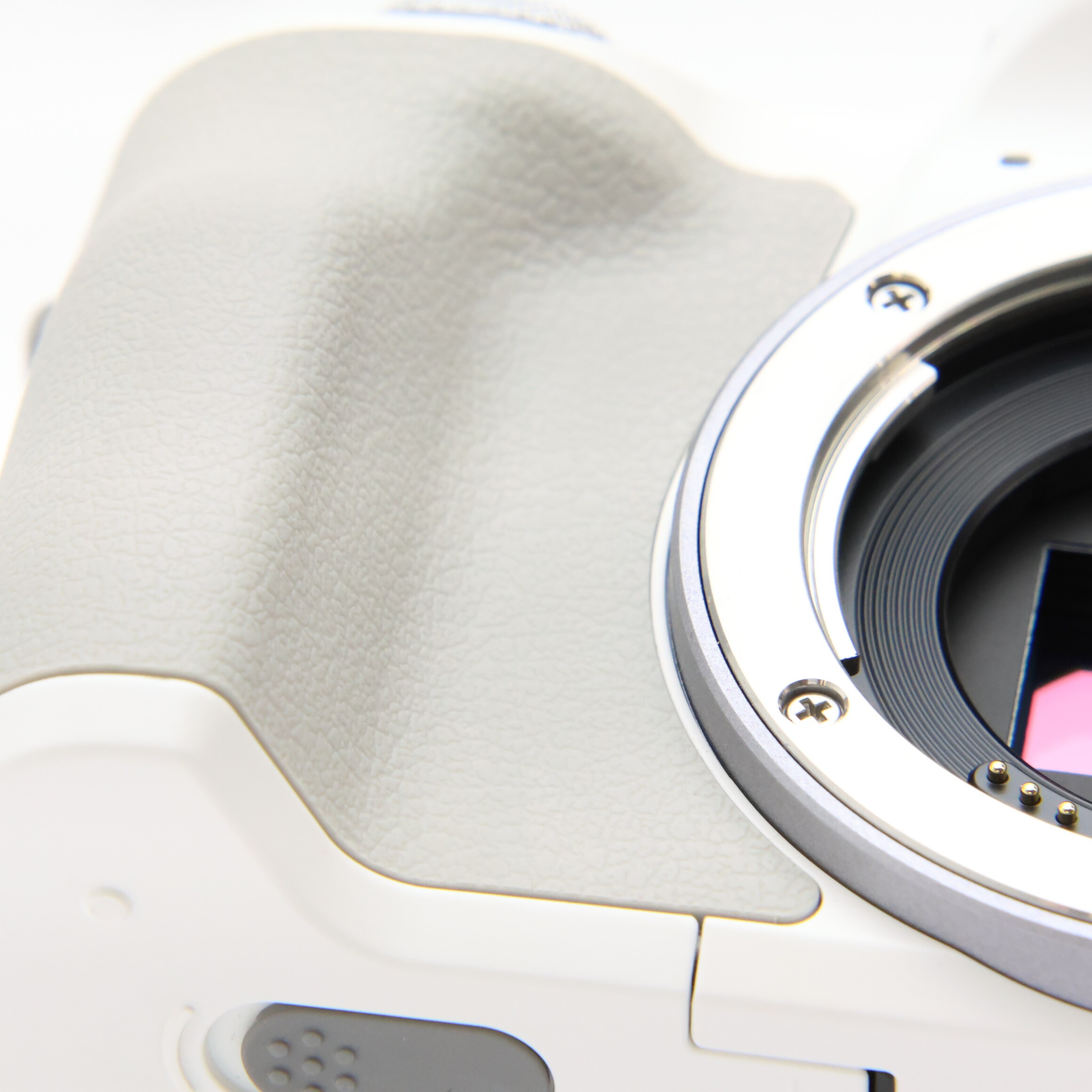 中古)Canon (キヤノン) EOS Kiss M2 ボディ ホワイト（商品ID