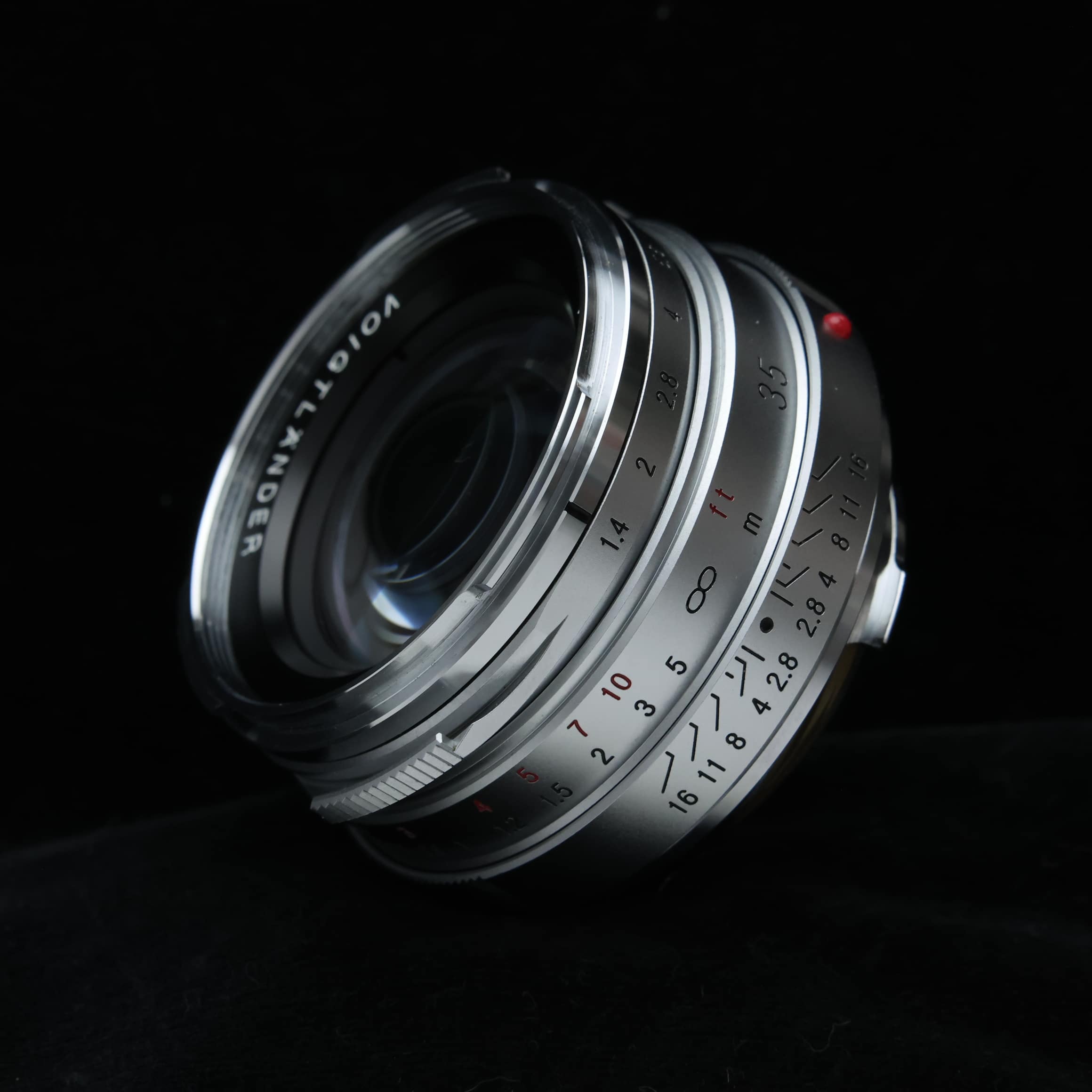 中古)Voigtlander (フォクトレンダー) NOKTON Classic 35mm F1.4 MC VM