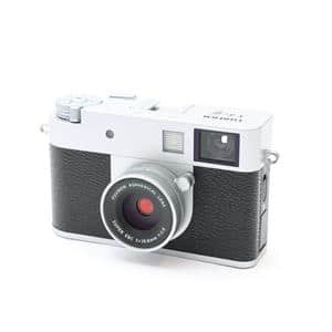 FUJIFILM (フジフイルム) X half X-HF1 シルバー」の商品検索