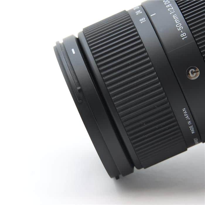 Contemporary 18-50mm F2.8 DC DN (フジフイルムX用)