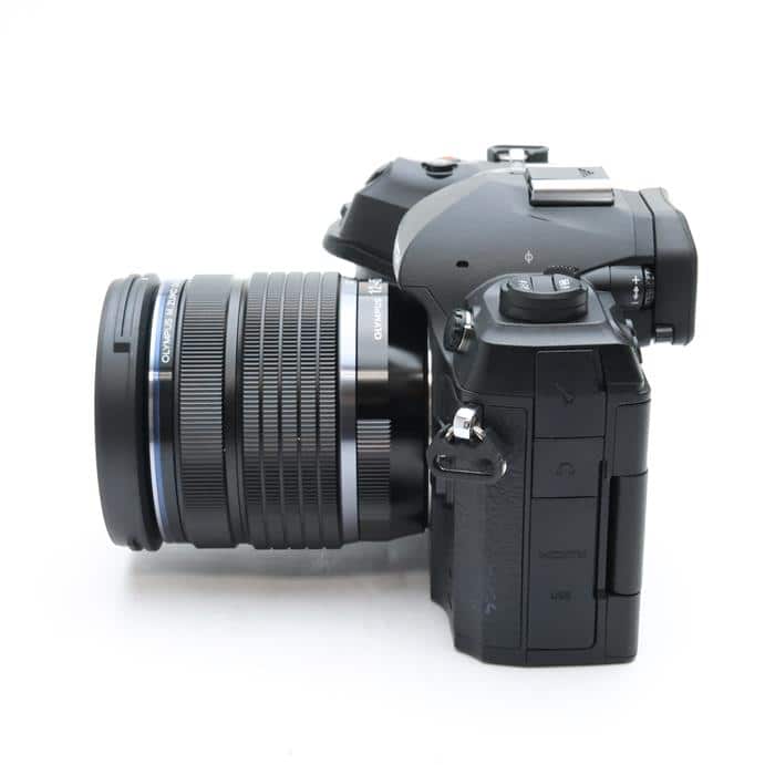 OM-1 Mark II 12-45mm F4.0 PRO レンズキット