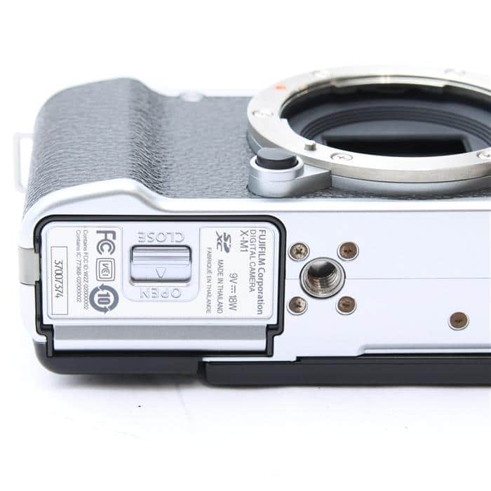 FUJIFILM X-M1 ダブルレンズキット シルバー 中古)FUJIFILM (フジフイルム) X-M1 ダブルレンズキット
