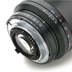 Carl Zeiss (カールツァイス) Distagon T* 35mm F1.4 ZF.2（ニコンF用）