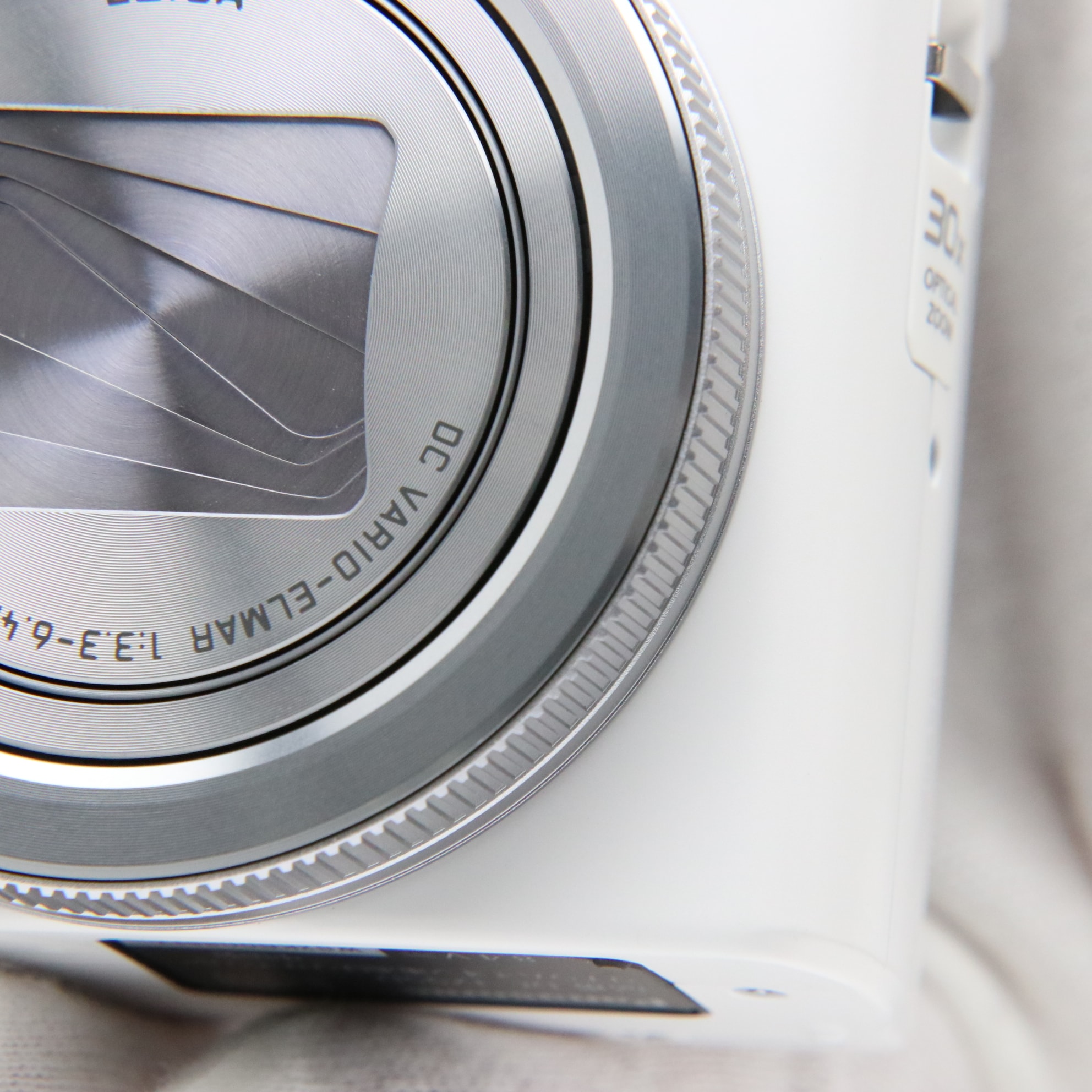 中古)Panasonic (パナソニック) LUMIX DC-TZ95D ホワイト（商品ID