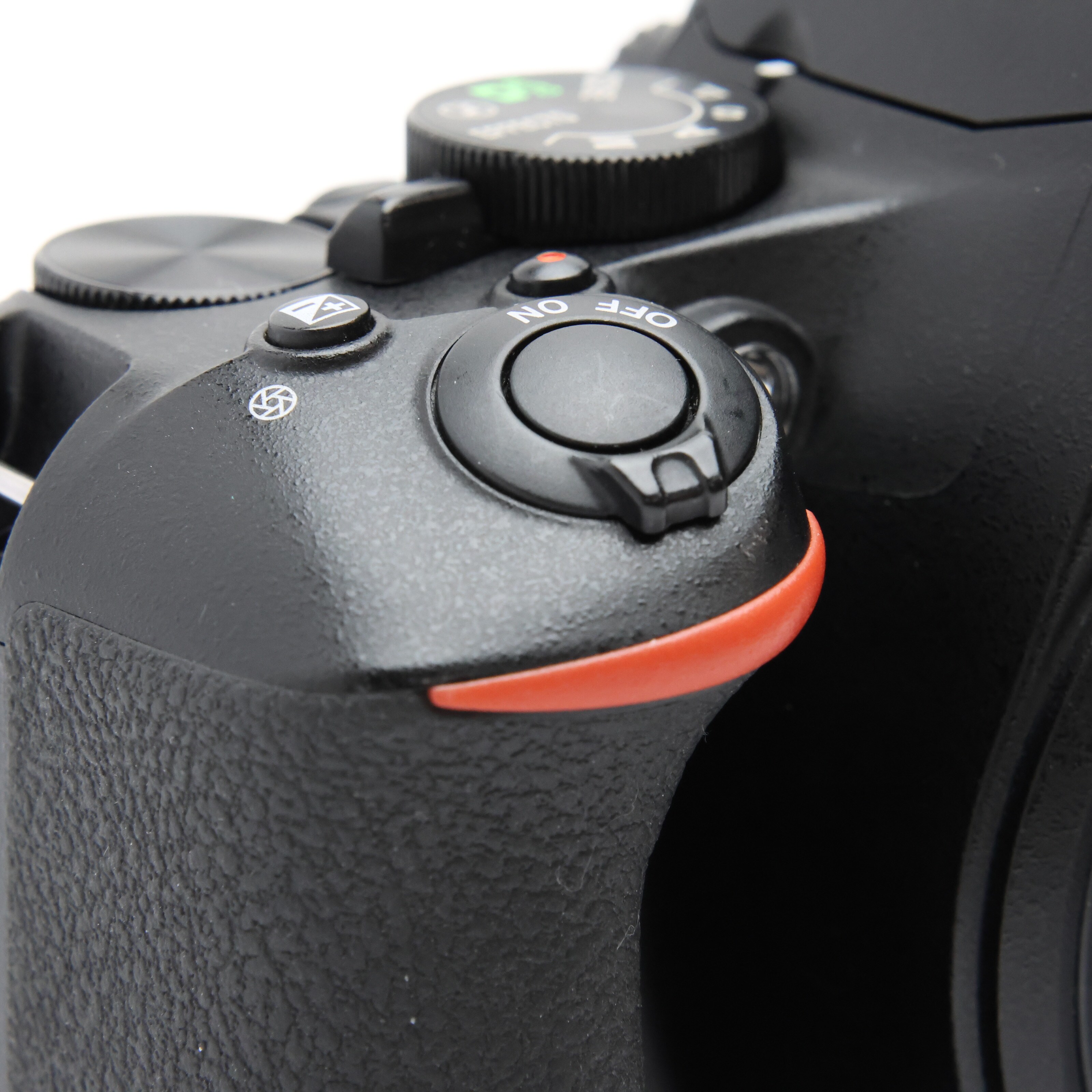 中古)Nikon (ニコン) D5600 18-55 VR レンズキット（商品ID 