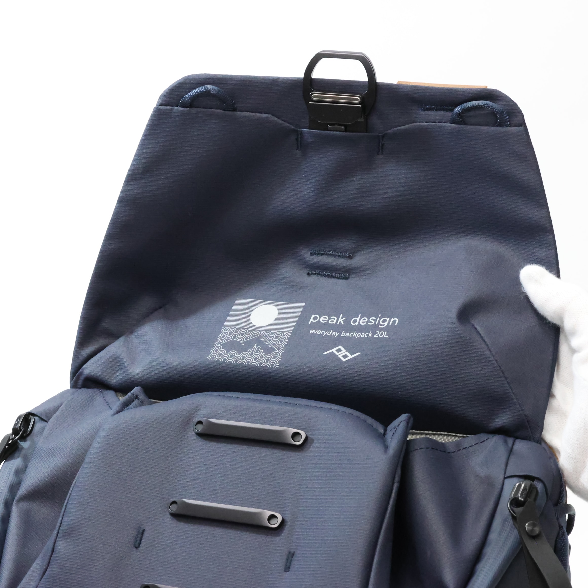 中古)peak design (ピークデザイン) エブリデイバックパック 20L V2 