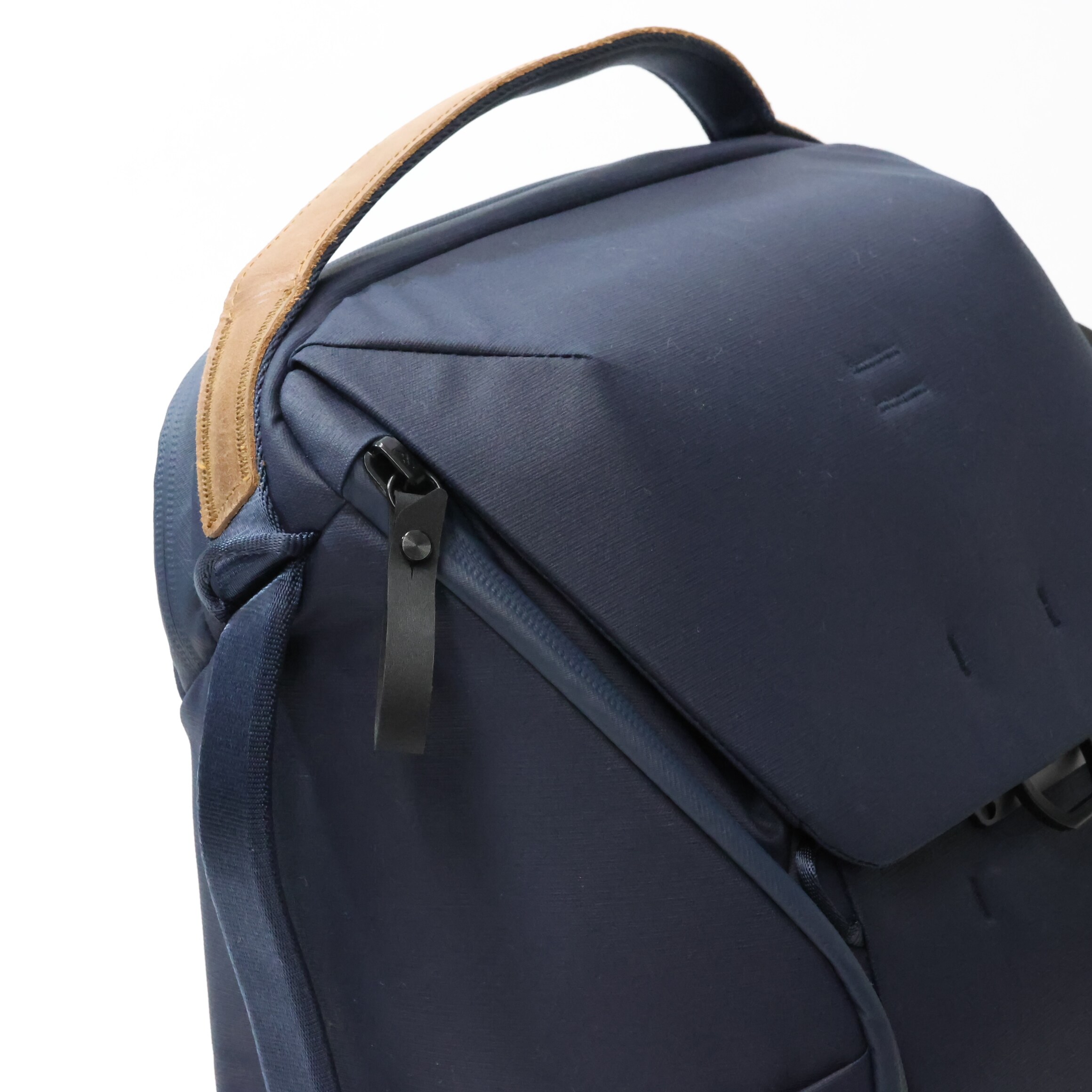 中古)peak design (ピークデザイン) エブリデイバックパック 20L V2 