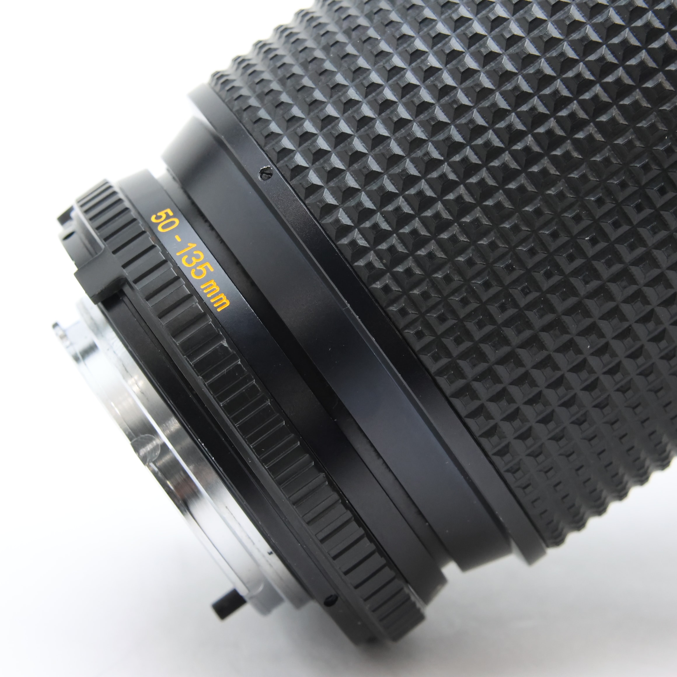 【中古】(ミノルタ) MINOLTA NEW MD 135/3.5 中古)MINOLTA (ミノルタ) New MD 135mm F3.5 ※MD 表記 黄色数字（商品