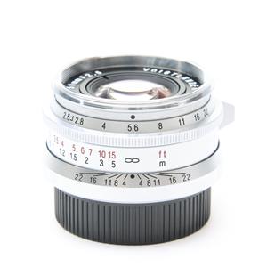 Voigtlander (フォクトレンダー) COLOR-SKOPAR 50mm F2.5 シルバー」の