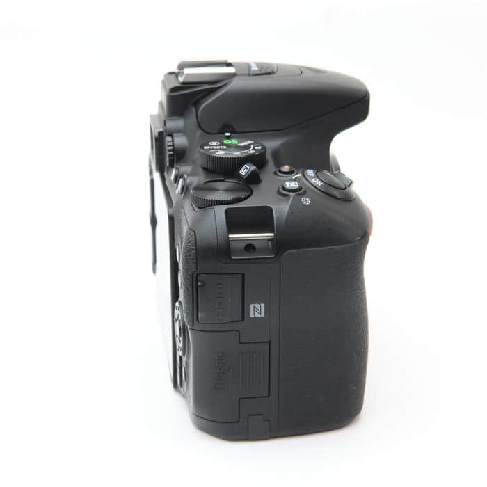 Nikon D5600 デジタル一眼レフカメラボディ Amazon | Nikon D5600 DSLR Camera [Body only] Wi-Fi and NFC