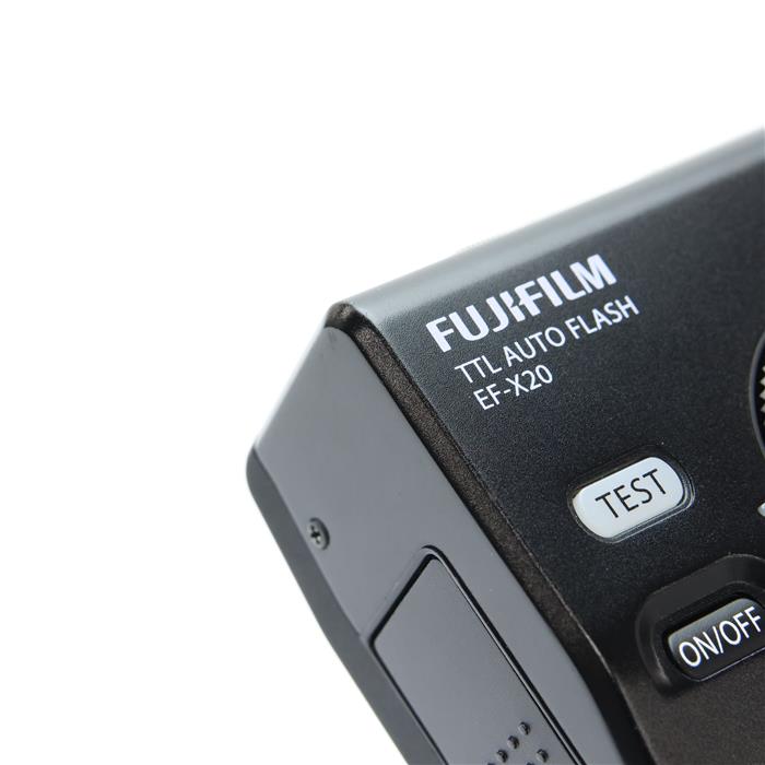 クリップオンフラッシュ EF-X20