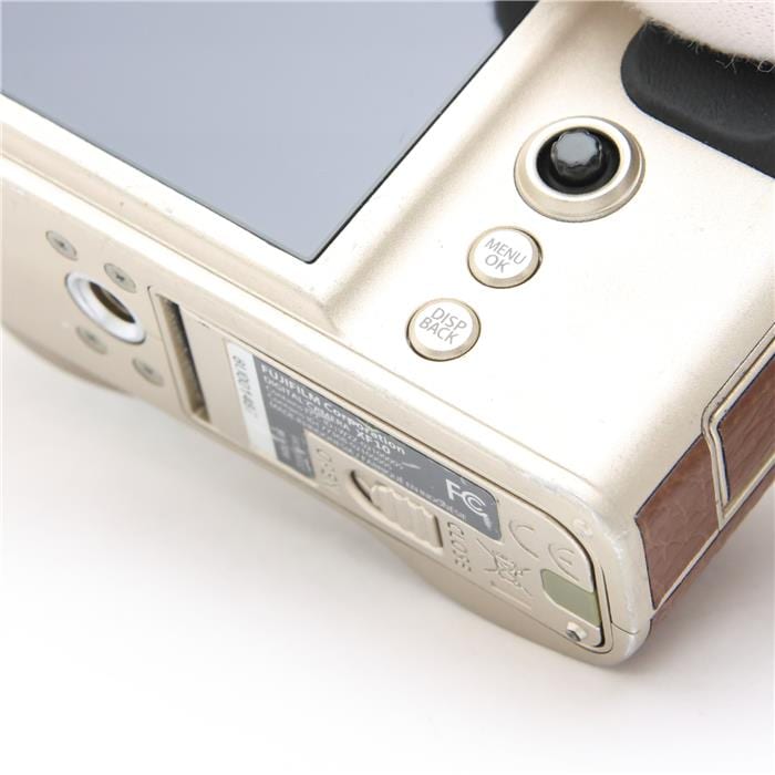 中古)FUJIFILM (フジフイルム) XF10 シャンパンゴールド（商品ID 