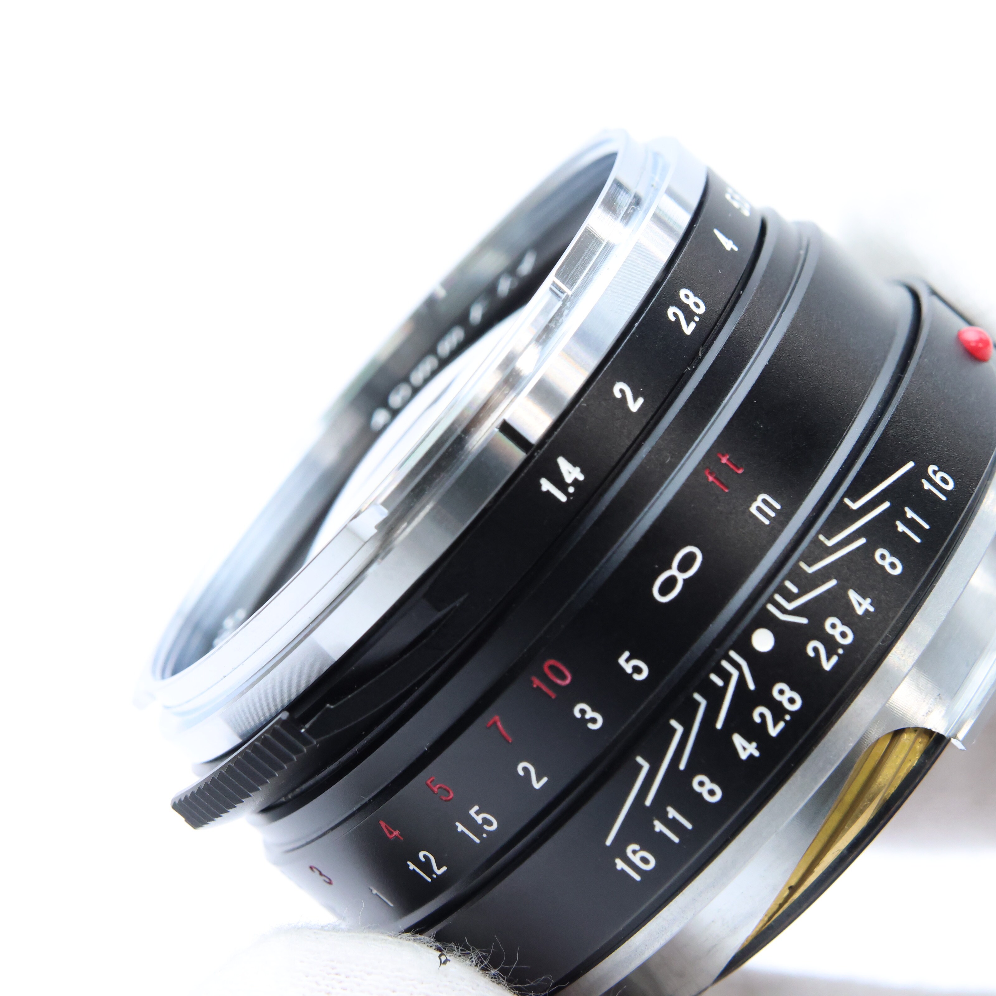 中古)Voigtlander (フォクトレンダー) NOKTON classic 40mm F1.4 中古)Voigtlander (フォクトレンダー) NOKTON classic 40mm F1.4