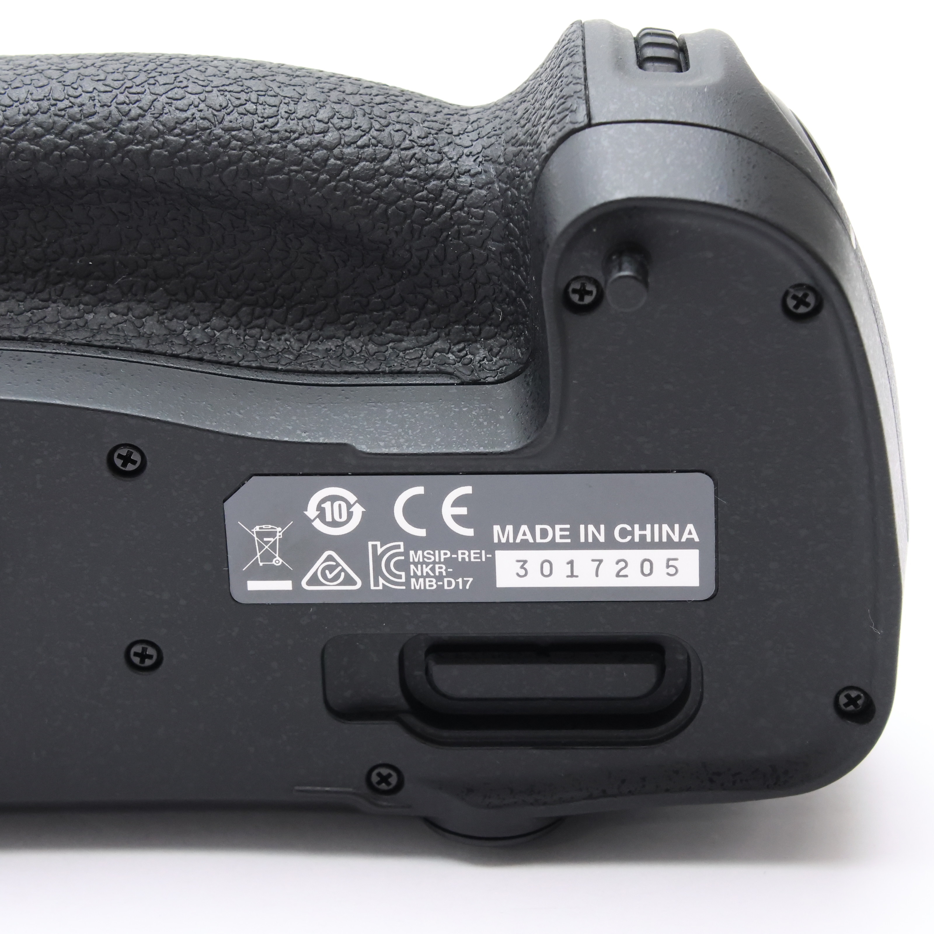 中古)Nikon (ニコン) マルチパワーバッテリーパック MB-D17（商品ID