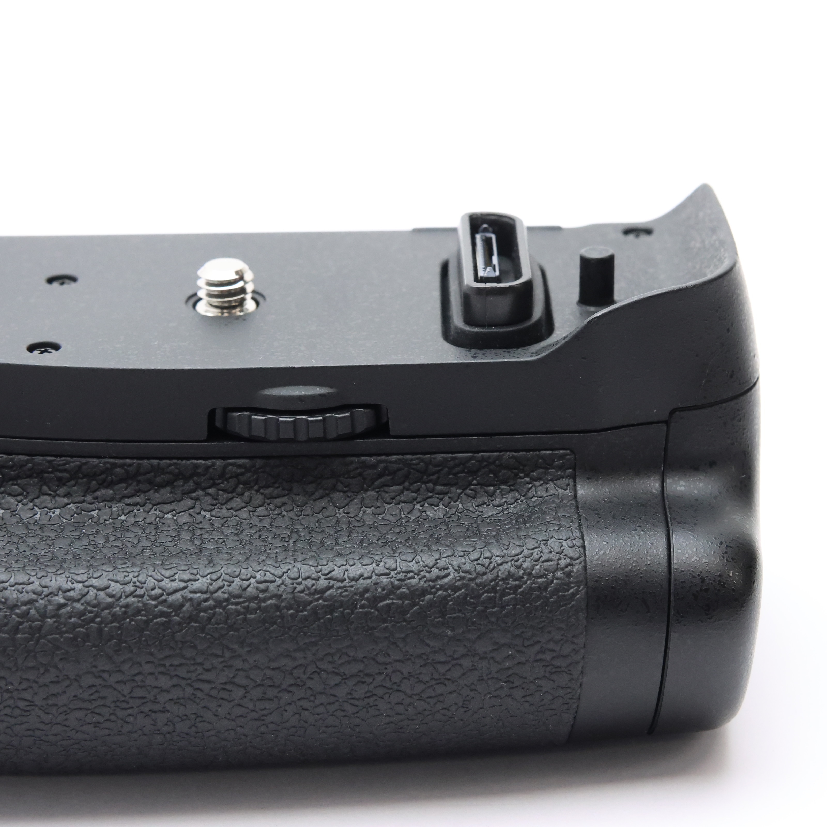 中古)Nikon (ニコン) マルチパワーバッテリーパック MB-D17（商品ID