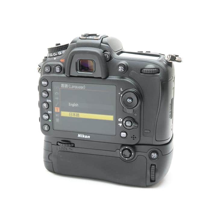 Nikon ニコン　D7200 (本体、バッテリーのみ)【美品】 Nikon ニコンD7200 (本体、バッテリーのみ)【美品】